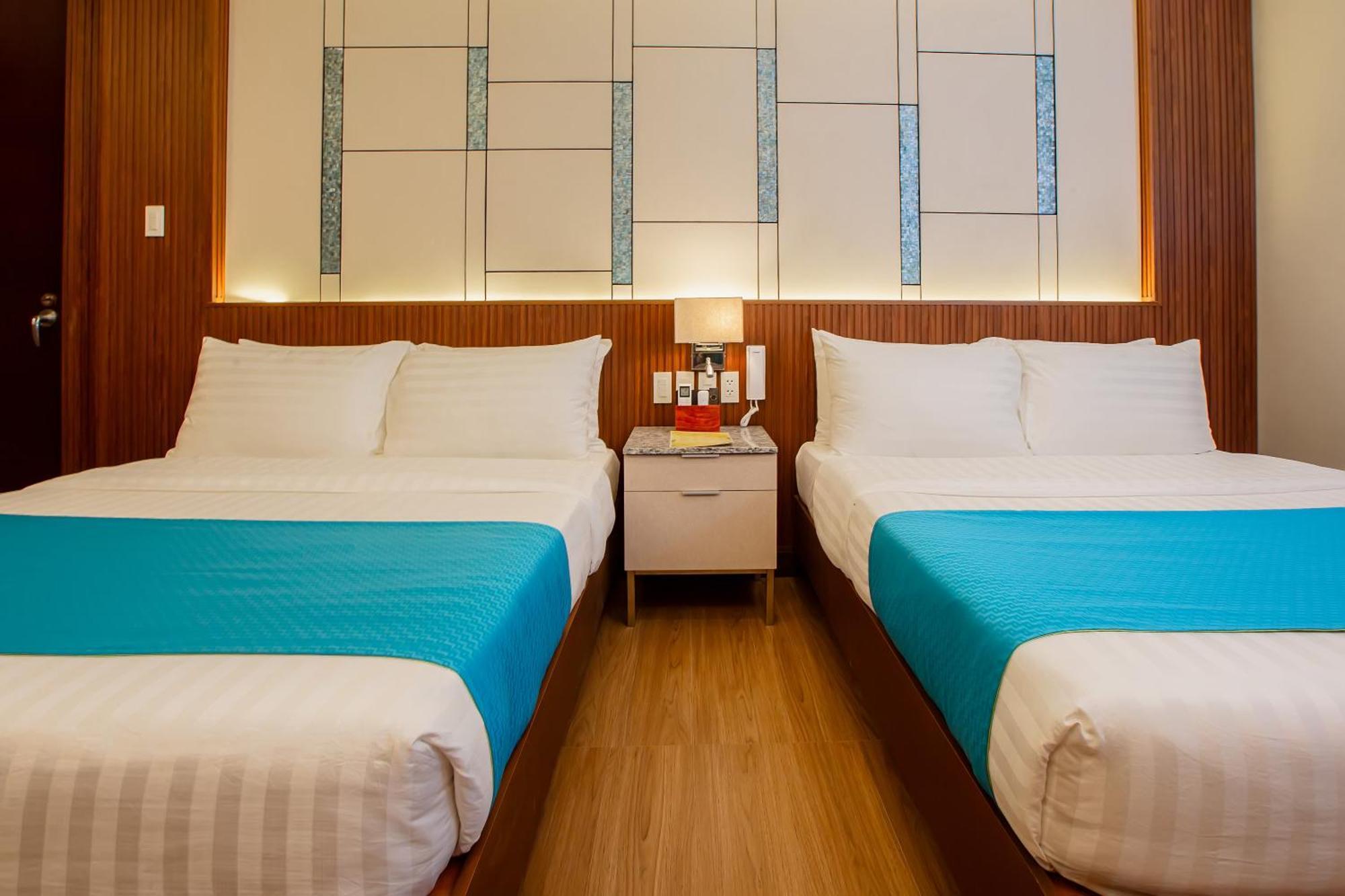 Solina Beach & Nature Resort Carles Bagian luar foto