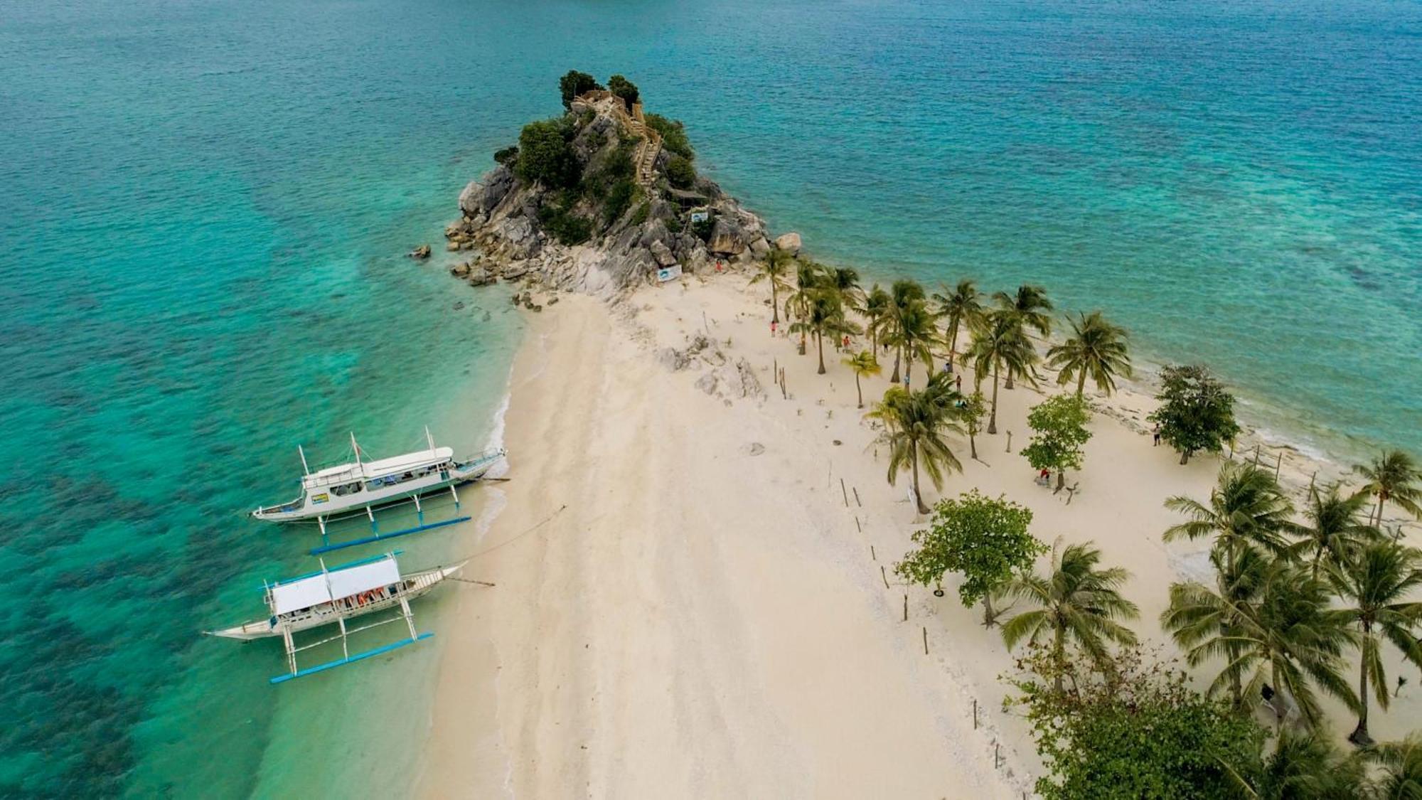 Solina Beach & Nature Resort Carles Bagian luar foto