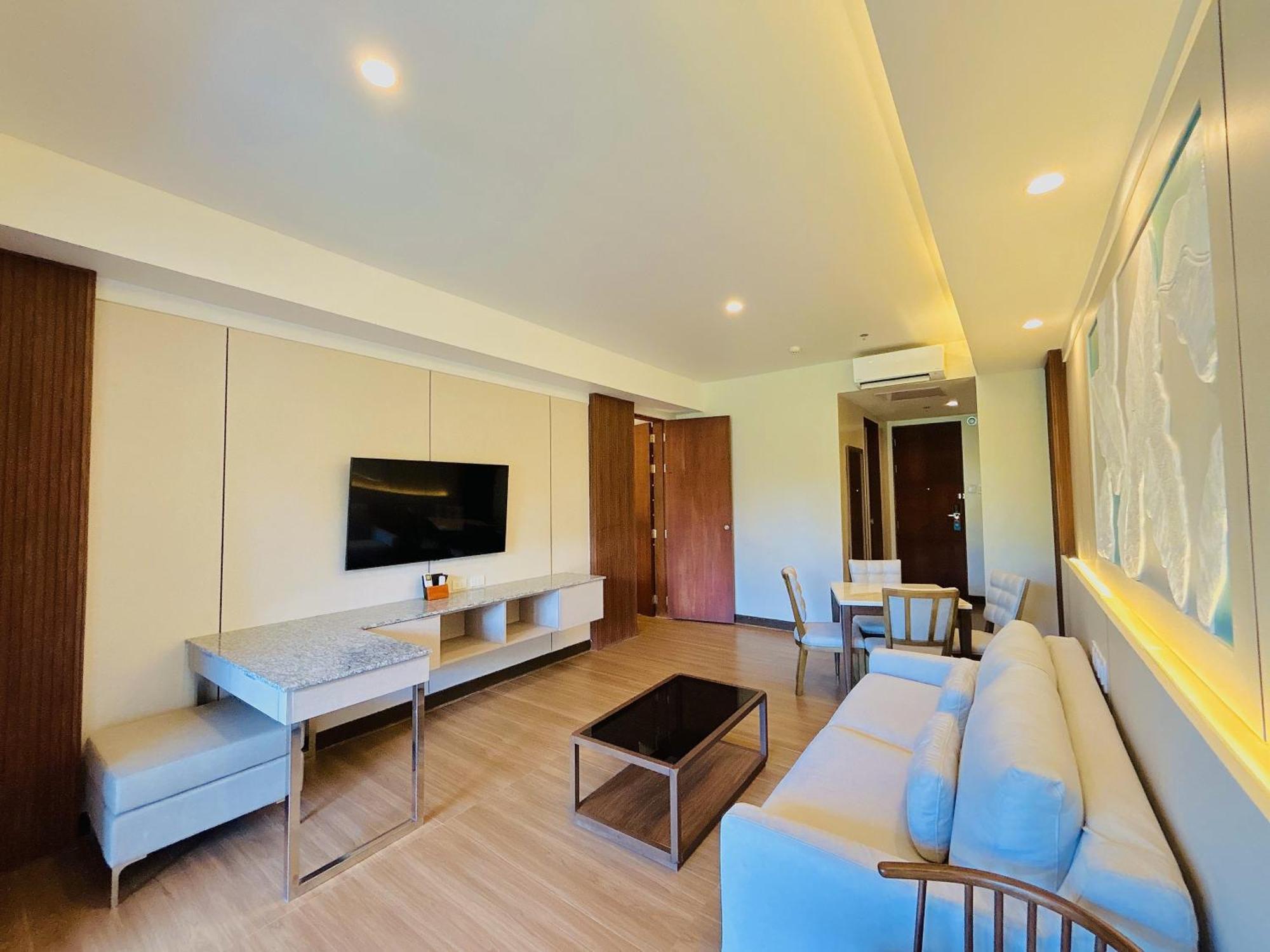 Solina Beach & Nature Resort Carles Bagian luar foto