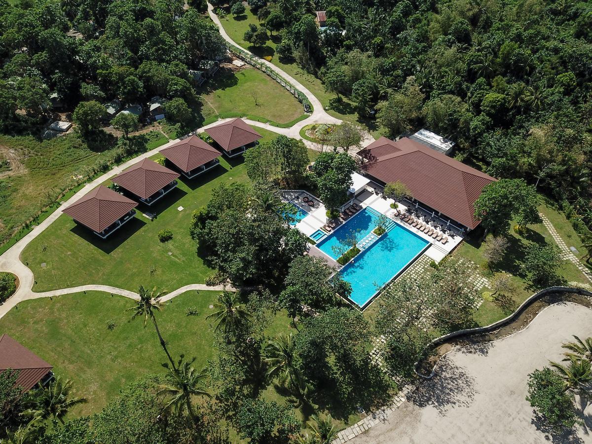 Solina Beach & Nature Resort Carles Bagian luar foto